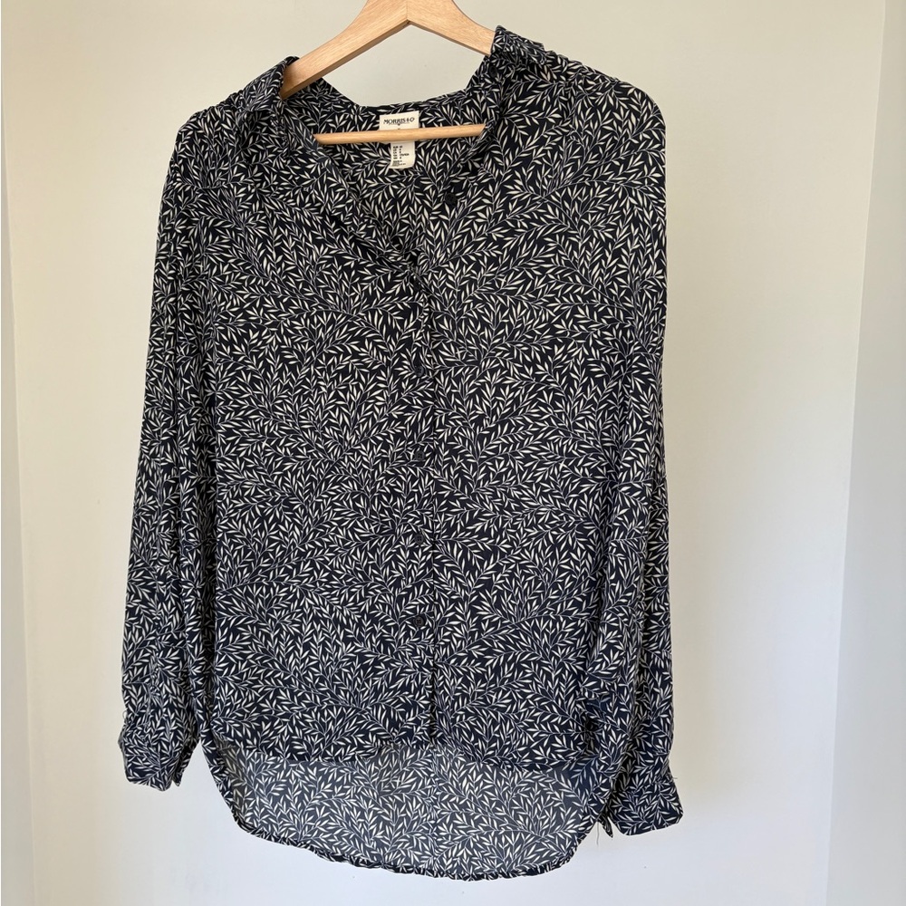 H&M Blue/White Patterned Button Down Size 8